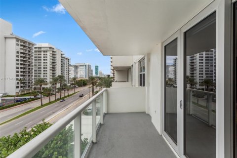 Condominio en venta en Miami Beach, Florida, 1 dormitorio, 76.55 m2 № 1727986 - foto 28