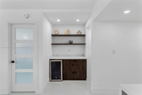 Condominio en venta en Miami Beach, Florida, 1 dormitorio, 76.55 m2 № 1727986 - foto 27