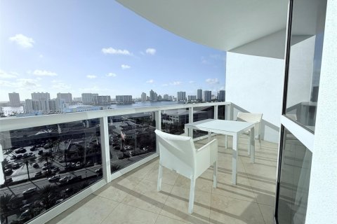 Copropriété à louer à Sunny Isles Beach, Floride: 2 chambres, 119.75 m2 № 2081251 - photo 24