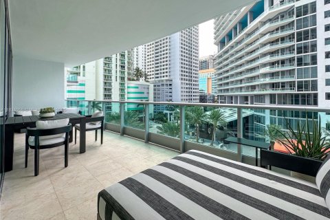 Condo in Miami, Florida, 1 bedroom  № 1813910 - photo 19