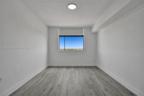 Condominio en venta en Hollywood, Florida, 2 dormitorios, 113.34 m2 № 1947859 - foto 11