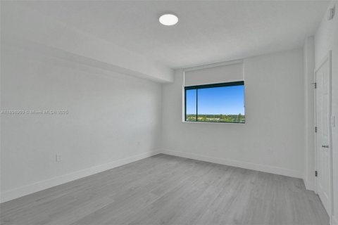 Condominio en venta en Hollywood, Florida, 2 dormitorios, 113.34 m2 № 1947859 - foto 5