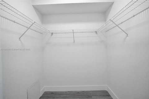 Condominio en venta en Hollywood, Florida, 2 dormitorios, 113.34 m2 № 1947859 - foto 7