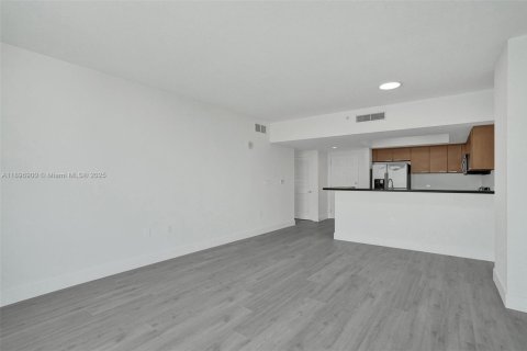 Condominio en venta en Hollywood, Florida, 2 dormitorios, 113.34 m2 № 1947859 - foto 9