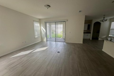 Casa en alquiler en Winter Garden, Florida, 4 dormitorios, 230.77 m2 № 2204459 - foto 8
