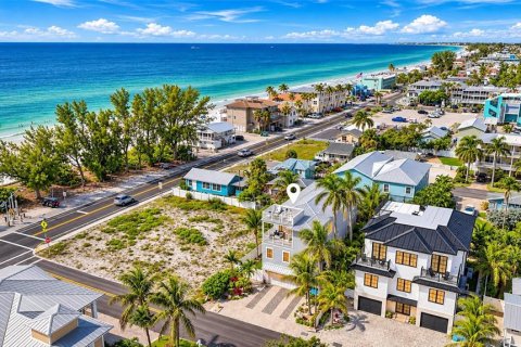 Villa ou maison à Bradenton Beach, Floride 7 chambres, 291.16 m2 № 2433615