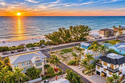 Villa ou maison à vendre à Bradenton Beach, Floride: 7 chambres, 291.16 m2 № 2433615 - photo 9