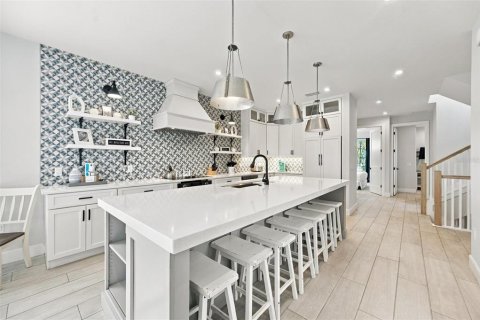 Villa ou maison à vendre à Bradenton Beach, Floride: 7 chambres, 291.16 m2 № 2433615 - photo 12