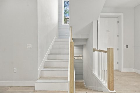 Villa ou maison à vendre à Bradenton Beach, Floride: 7 chambres, 291.16 m2 № 2433615 - photo 28