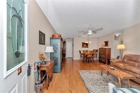 House in Ocala, Florida 2 bedrooms, 148.09 sq.m. № 1626101 - photo 3