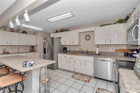 House in Ocala, Florida 2 bedrooms, 148.09 sq.m. № 1626101 - photo 16