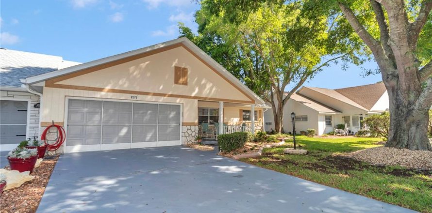 House in Ocala, Florida 2 bedrooms, 148.09 sq.m. № 1626101