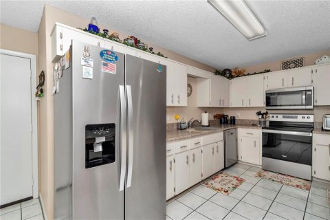 House in Ocala, Florida 2 bedrooms, 148.09 sq.m. № 1626101 - photo 18