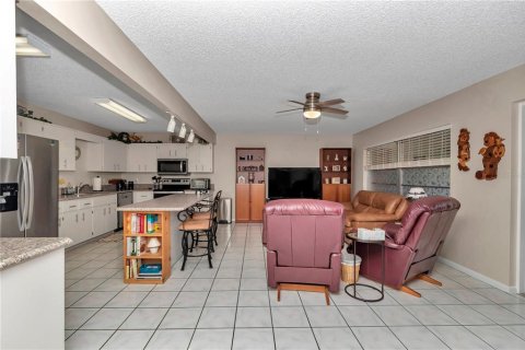 House in Ocala, Florida 2 bedrooms, 148.09 sq.m. № 1626101 - photo 15