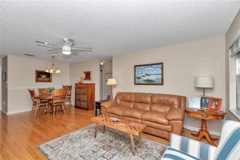 House in Ocala, Florida 2 bedrooms, 148.09 sq.m. № 1626101 - photo 4