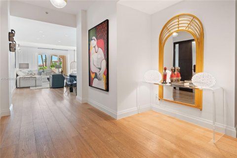 Condo in Fisher Island, Florida, 3 bedrooms  № 1868641 - photo 26