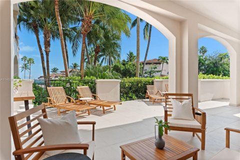 Condo in Fisher Island, Florida, 3 bedrooms  № 1868641 - photo 28