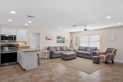 Снять в аренду виллу или дом в Лейк-Плэсид, Флорида 2 спальни, № 2021479 - фото 12