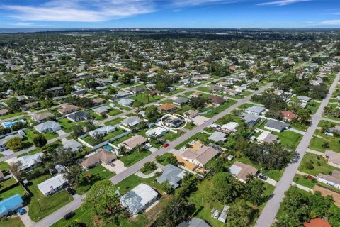 House in Venice, Florida 3 bedrooms, 115.29 sq.m. № 1885853 - photo 30