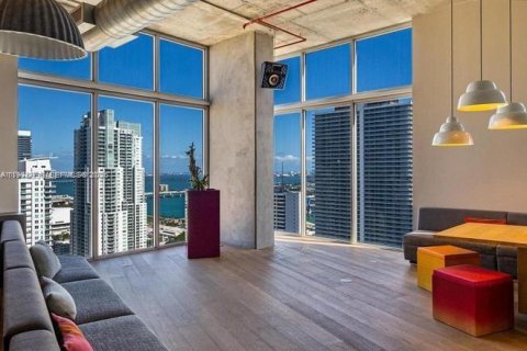 Apartamento en alquiler en Miami, Florida, 1 dormitorio, 49.7 m2 № 2041729 - foto 7