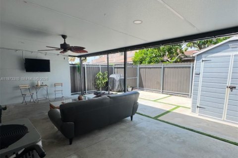 Adosado en venta en Miami Gardens, Florida, 3 dormitorios, 143.35 m2 № 2033894 - foto 21