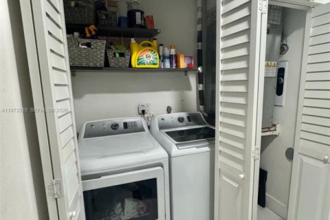 Adosado en venta en Miami Gardens, Florida, 3 dormitorios, 143.35 m2 № 2033894 - foto 7