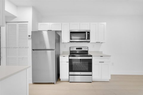 Apartment in Miami, Florida 2 bedrooms, 83.61 sq.m. № 1920269 - photo 7