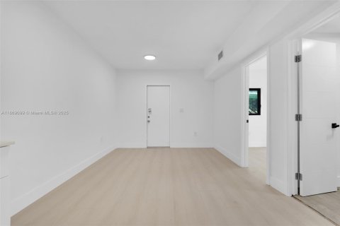 Apartment in Miami, Florida 2 bedrooms, 83.61 sq.m. № 1920269 - photo 8