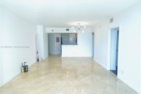 Copropriété à louer à Miami, Floride: 3 chambres, 131.55 m2 № 2051576 - photo 3