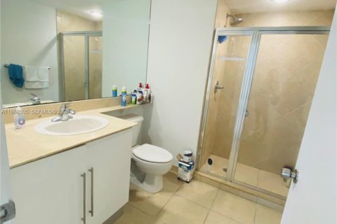 Copropriété à louer à Miami, Floride: 3 chambres, 131.55 m2 № 2051576 - photo 8