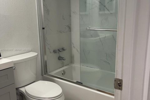Copropriété à louer à Pembroke Pines, Floride: 2 chambres, 73.11 m2 № 2387129 - photo 7