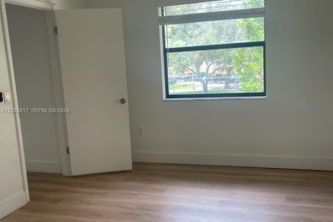 Copropriété à louer à Pembroke Pines, Floride: 2 chambres, 73.11 m2 № 2387129 - photo 17