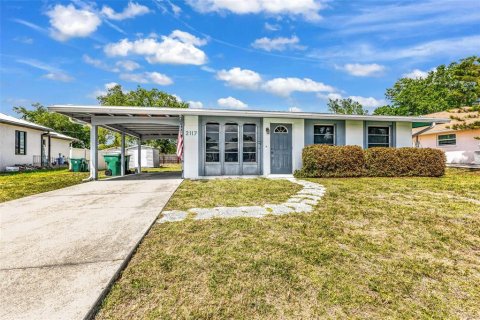 Villa ou maison à Port Charlotte, Floride 2 chambres, 112.6 m2 № 2122737
