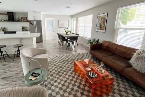 Купить виллу или дом в Холливуд, Флорида 2 спальни, 122.91м2, № 2011113 - фото 13