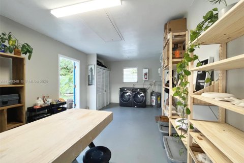 Купить виллу или дом в Холливуд, Флорида 2 спальни, 122.91м2, № 2011113 - фото 30