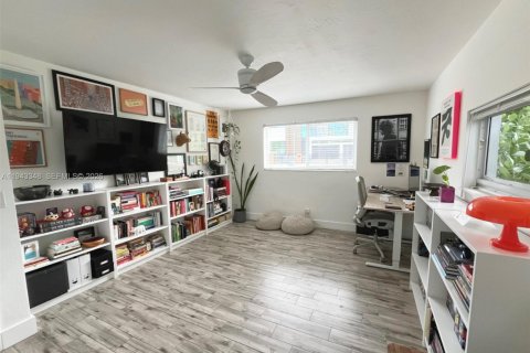 Купить виллу или дом в Холливуд, Флорида 2 спальни, 122.91м2, № 2011113 - фото 26