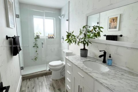 Купить виллу или дом в Холливуд, Флорида 2 спальни, 122.91м2, № 2011113 - фото 16