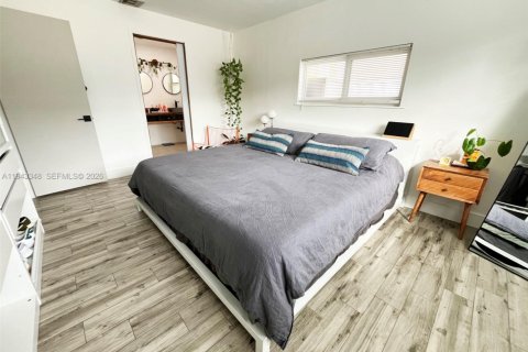 Купить виллу или дом в Холливуд, Флорида 2 спальни, 122.91м2, № 2011113 - фото 21