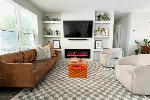 Купить виллу или дом в Холливуд, Флорида 2 спальни, 122.91м2, № 2011113 - фото 14