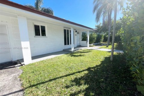 Купить виллу или дом в Холливуд, Флорида 2 спальни, 122.91м2, № 2011113 - фото 2