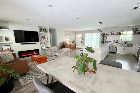 Купить виллу или дом в Холливуд, Флорида 2 спальни, 122.91м2, № 2011113 - фото 11