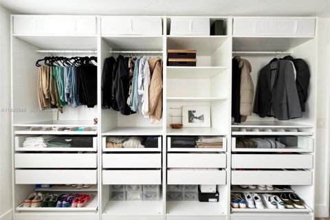 Купить виллу или дом в Холливуд, Флорида 2 спальни, 122.91м2, № 2011113 - фото 20