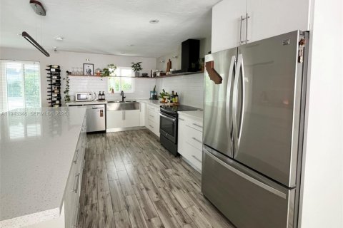 Купить виллу или дом в Холливуд, Флорида 2 спальни, 122.91м2, № 2011113 - фото 8