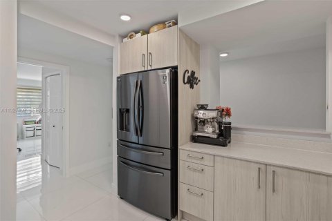 Condominio en venta en Doral, Florida, 3 dormitorios, 141.68 m2 № 1986105 - foto 7