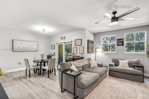 Condo à Doral, Floride, 2 chambres № 2407800