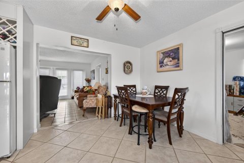 Casa en venta en Indian lake estates, Florida, 3 dormitorios, 191.38 m2 № 2137951 - foto 21