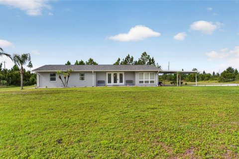 Casa en Indian lake estates, Florida 3 dormitorios, 191.38 m2 № 2137951