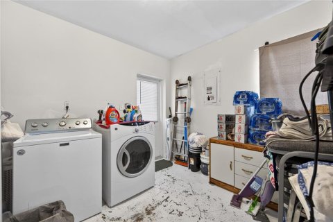 Casa en venta en Indian lake estates, Florida, 3 dormitorios, 191.38 m2 № 2137951 - foto 24