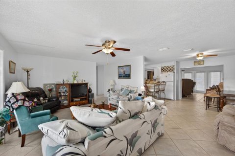 Casa en venta en Indian lake estates, Florida, 3 dormitorios, 191.38 m2 № 2137951 - foto 8