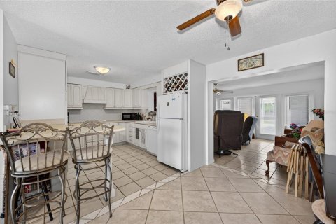 Casa en venta en Indian lake estates, Florida, 3 dormitorios, 191.38 m2 № 2137951 - foto 16